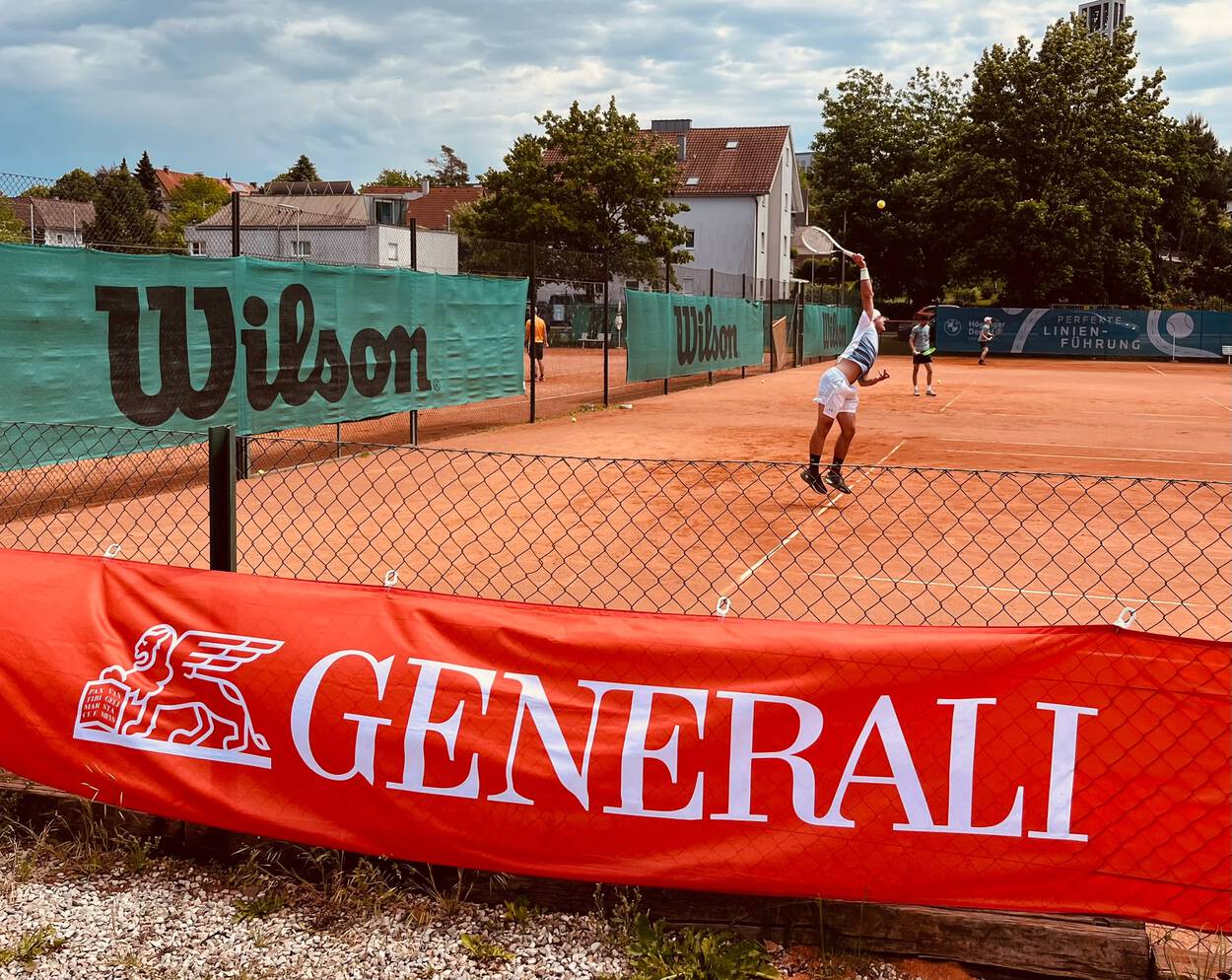 Tenniswochenende mit Heimspielen & Tombola